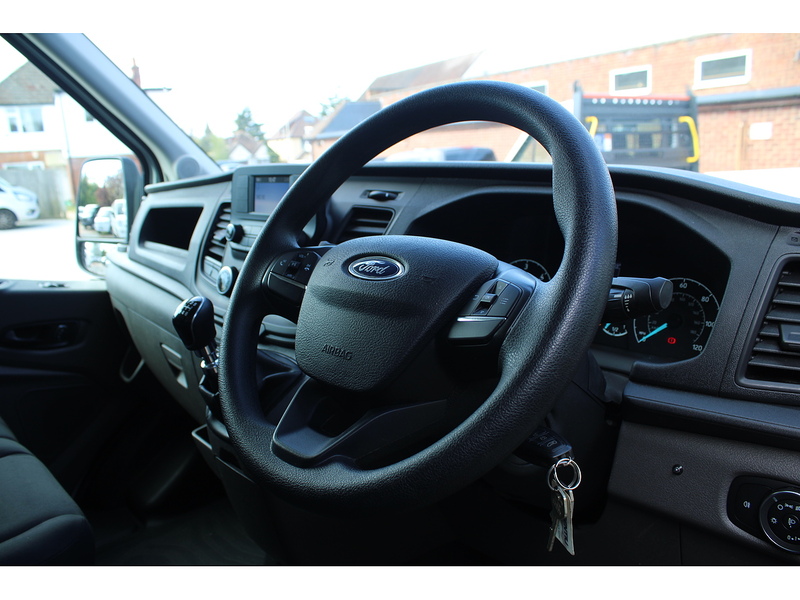 Ford 350 L3 H2 MHEV Engineers Van - Air con - Racking & Roof rack 2.0 5dr large van Manual Diesel