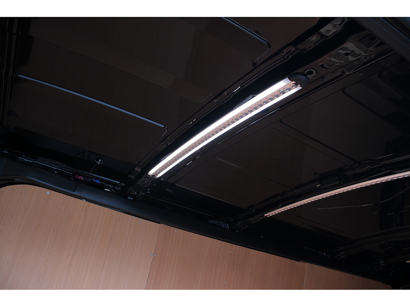 Ford 350 L3 H2 Limited AUTOMATIC - Low miles - Great condition 2.0 5dr large van Automatic Diesel