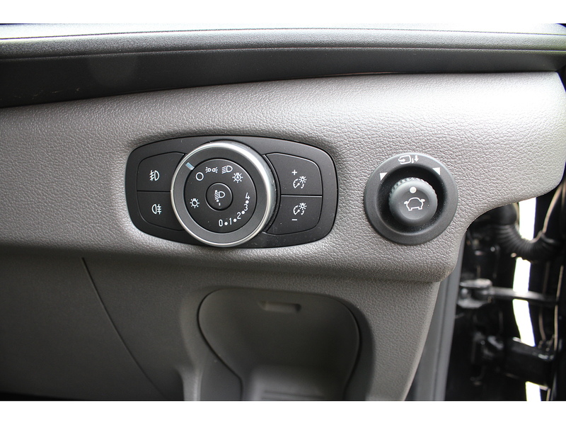 Ford 350 L3 H2 Limited AUTOMATIC - Low miles - Great condition 2.0 5dr large van Automatic Diesel