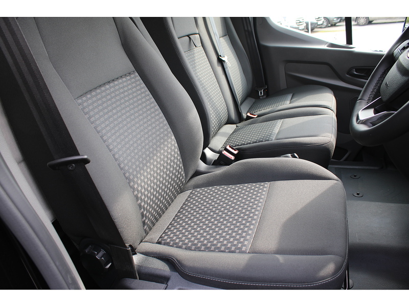 Ford 350 L3 H2 Limited AUTOMATIC - Low miles - Great condition 2.0 5dr large van Automatic Diesel