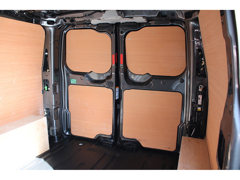 Ford L1 Limited 136ps Euro 6 Diesel Van - 17