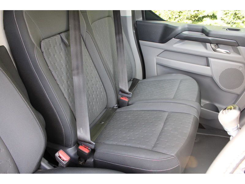 Ford L1 Limited 136ps Euro 6 Diesel Van - 17