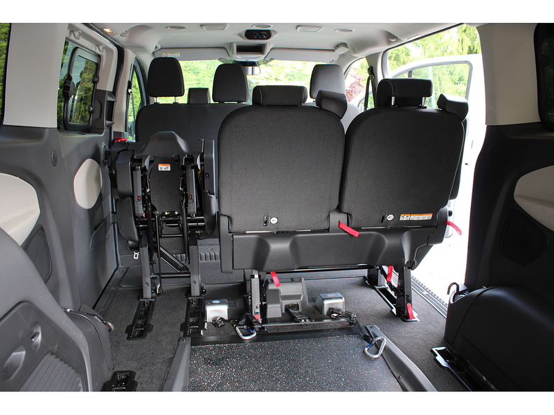 Ford Allied Independence RS 3 + 3 seats plus Wheelchair - Super condition 2.0 5dr WAV Manual Diesel