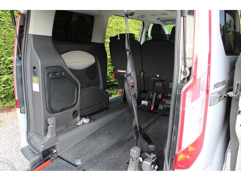 Ford Allied Independence RS 3 + 3 seats plus Wheelchair - Super condition 2.0 5dr WAV Manual Diesel