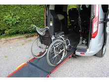 Ford Tourneo Custom Allied Independence RS 3 + 3 seats plus Wheelchair - Super condition