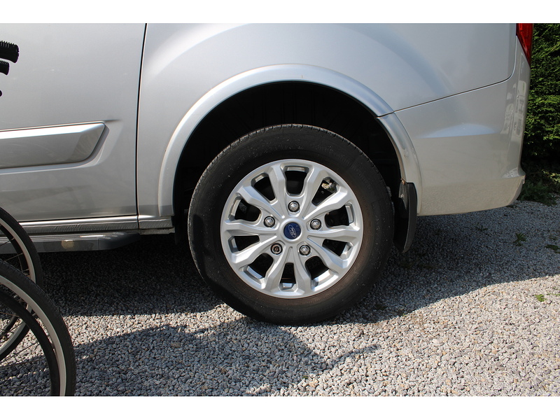 Ford Allied Independence RS mid mount, 4 seats plus one wheelchair 2.0 5dr MPV Manual Diesel