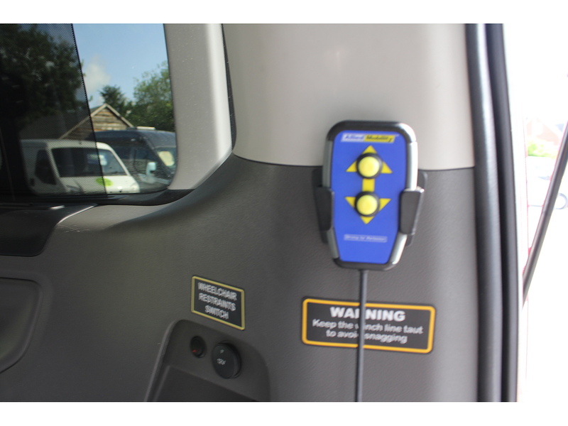 Ford Allied Independence RS mid mount, 4 seats plus one wheelchair 2.0 5dr MPV Manual Diesel