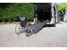 Ford Tourneo Custom Allied Independence RS mid mount, 4 seats plus one wheelchair