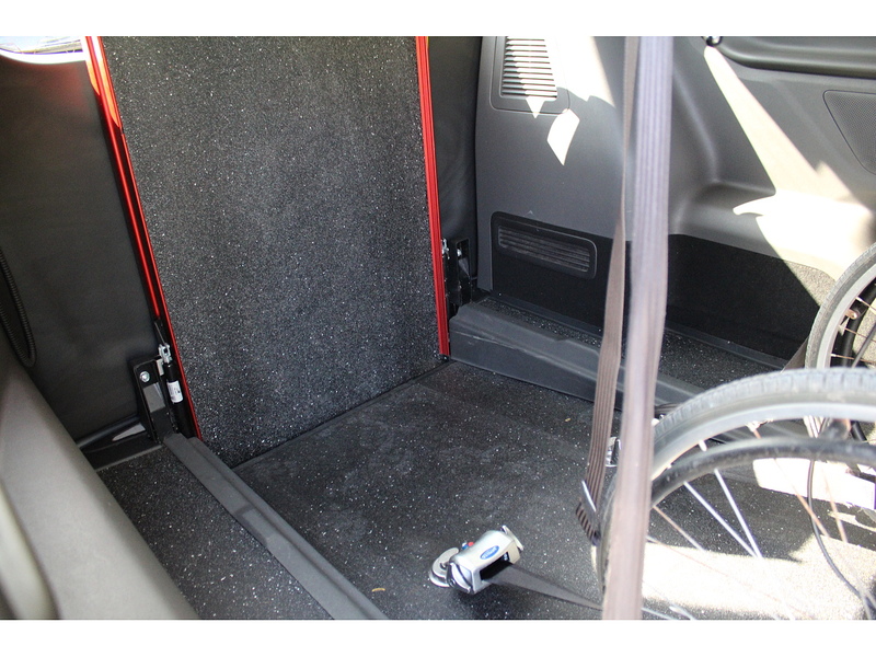 Ford Allied Independence RS mid mount, 4 seats plus one wheelchair 2.0 5dr MPV Manual Diesel