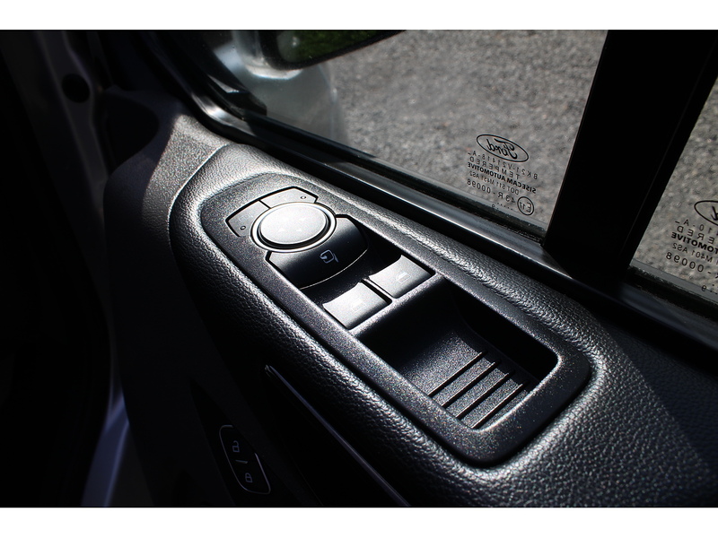 Ford Allied Independence RS mid mount, 4 seats plus one wheelchair 2.0 5dr MPV Manual Diesel