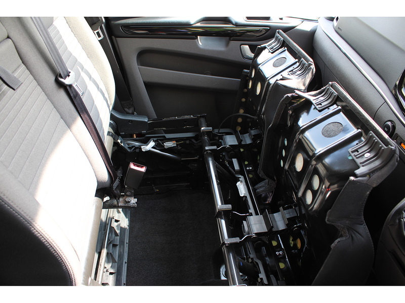 Ford Allied Independence RS mid mount, 4 seats plus one wheelchair 2.0 5dr MPV Manual Diesel