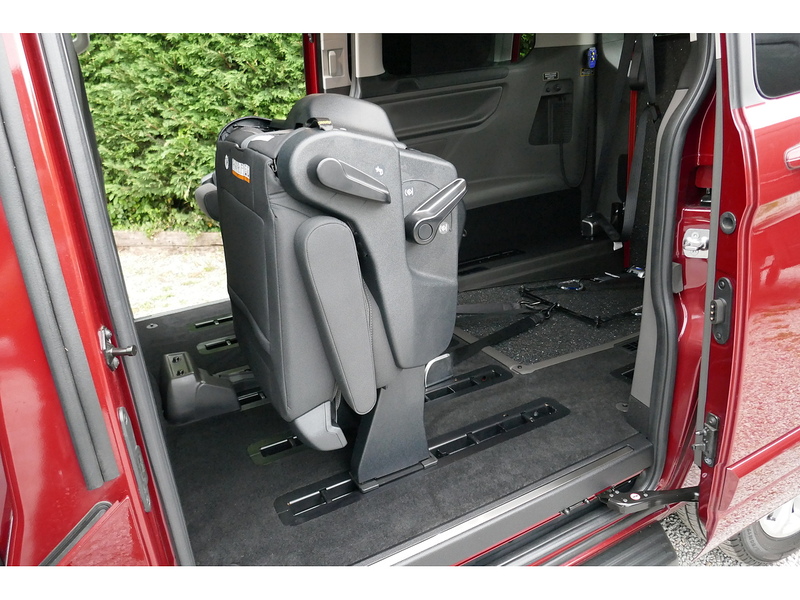 Ford Tourneo Custom Allied Independence RS 3 + 3 Wheelchair transport car - Fold flat ramp - Super looking - 12