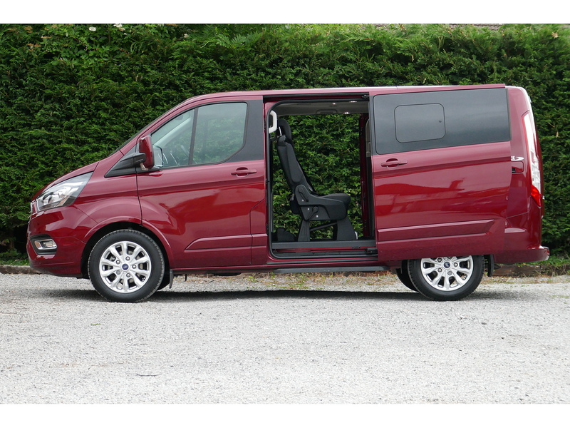 Ford Tourneo Custom Allied Independence RS 3 + 3 Wheelchair transport car - Fold flat ramp - Super looking - 5