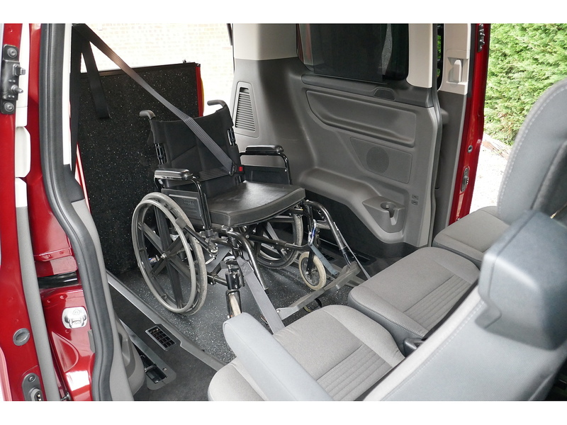 Ford Tourneo Custom Allied Independence RS 3 + 3 Wheelchair transport car - Fold flat ramp - Super looking - 24