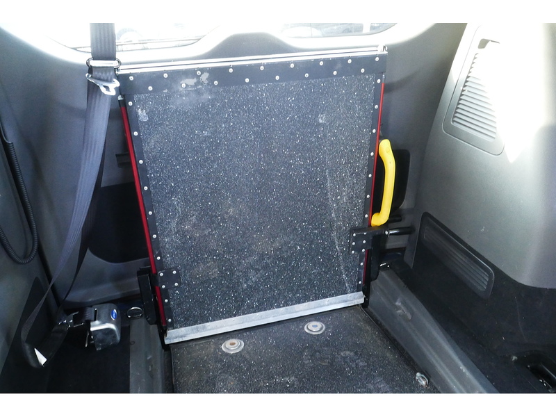 Ford Tourneo Custom Allied Independence RS 3 + 3 Wheelchair transport car - Fold flat ramp - Super looking - 30