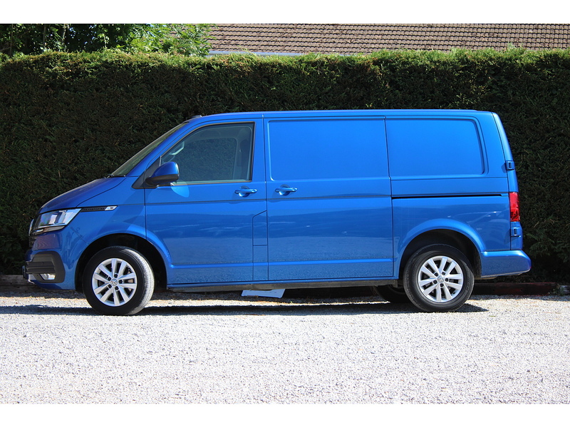 Volkswagen T6 T28 Highline 150ps - Super looking van in great condition 2.0 5dr medium van Manual Diesel