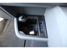 Volkswagen Transporter T6 T28 Highline 150ps - Super looking van in great condition