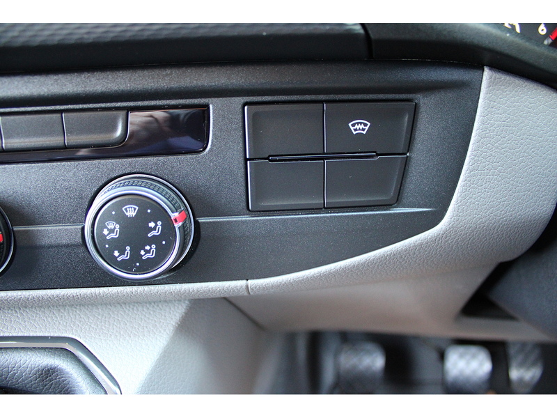 Volkswagen T6 T28 Highline 150ps - Super looking van in great condition 2.0 5dr medium van Manual Diesel