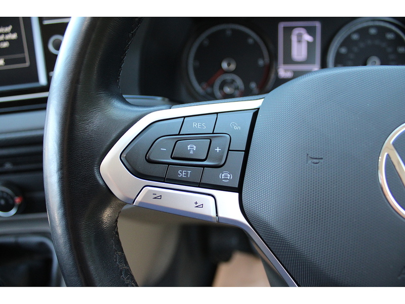 Volkswagen T6 T28 Highline 150ps - Super looking van in great condition 2.0 5dr medium van Manual Diesel