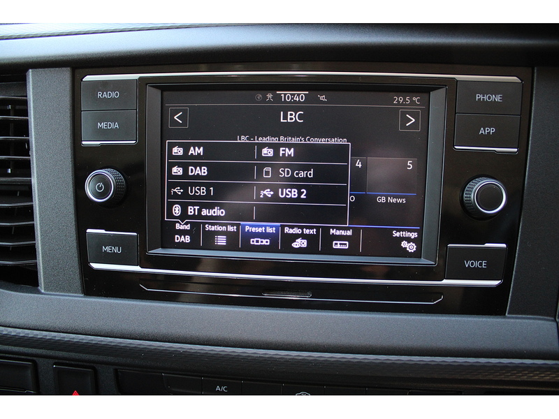 Volkswagen T6 T28 Highline 150ps - Super looking van in great condition 2.0 5dr medium van Manual Diesel