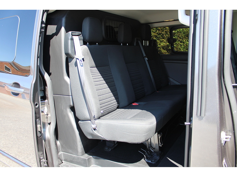 Ford 320 DCIV Limited 6 seat 130ps Euro 6 Diesel van 2.0 5dr Combi Van Manual Diesel
