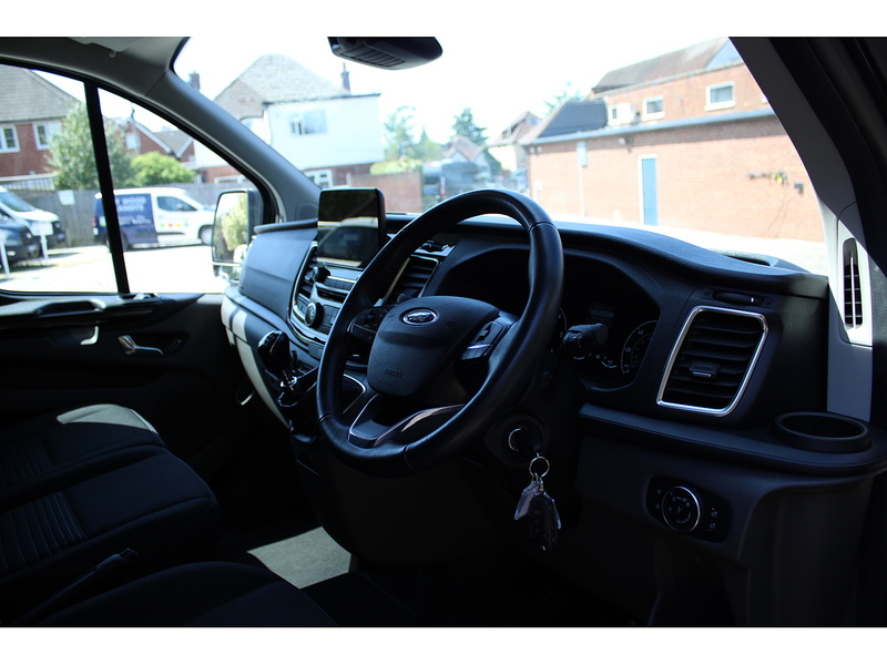 Ford 320 DCIV Limited 6 seat 130ps Euro 6 Diesel van 2.0 5dr Combi Van Manual Diesel