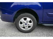 Ford Tourneo Custom Allied Independence RE - Low floor for taller wheelchair - Great looking in the Blue