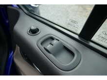 Ford Tourneo Custom Allied Independence RE - Low floor for taller wheelchair - Great looking in the Blue