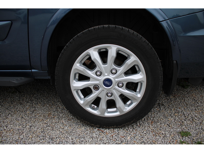 Ford GM Chorus Wheelchair access car - Removable rear seats 2.0 5dr WAV Manual Diesel