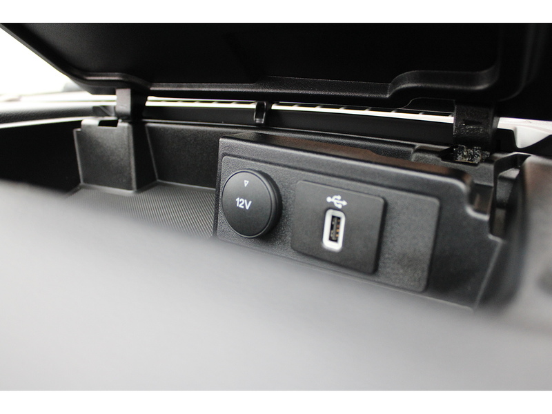Ford GM Chorus Wheelchair access car - Removable rear seats 2.0 5dr WAV Manual Diesel