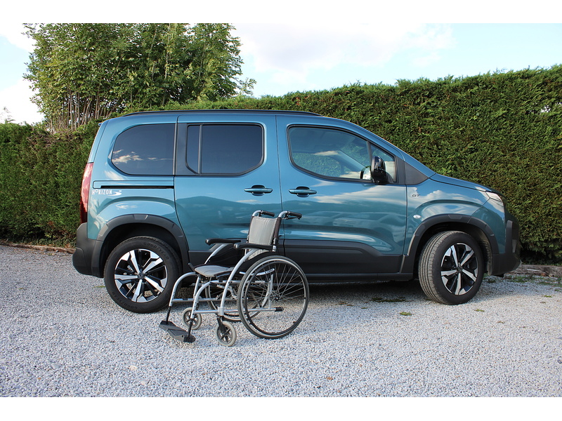 Peugeot Automatic Allied Horizon RE Wheelchair access car 1.5 5dr WAV Automatic Diesel