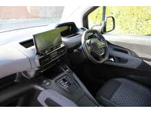 Peugeot Rifter GT Automatic Allied Horizon RE Wheelchair access car
