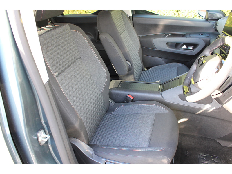 Peugeot Automatic Allied Horizon RE Wheelchair access car 1.5 5dr WAV Automatic Diesel