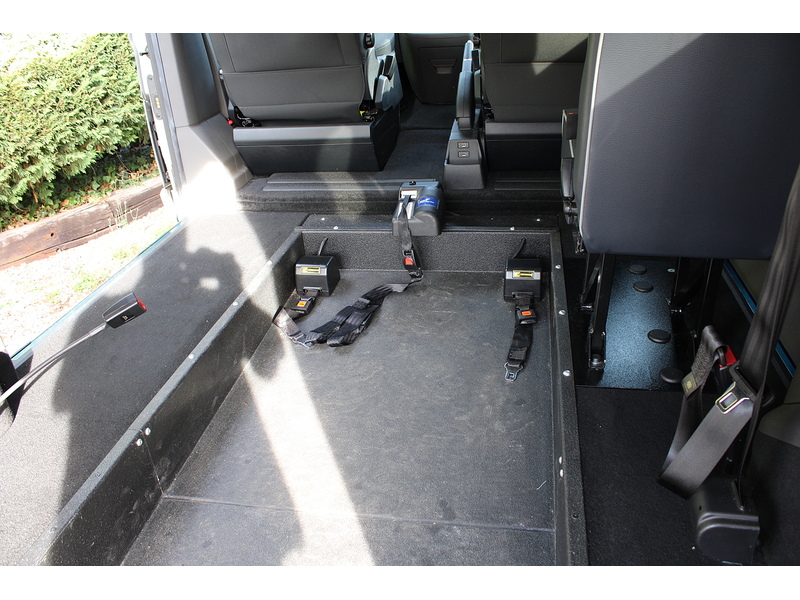 Ford GM Quantum 130ps Automatic Wheelchair access car 2.0 5dr Minibus Automatic Diesel