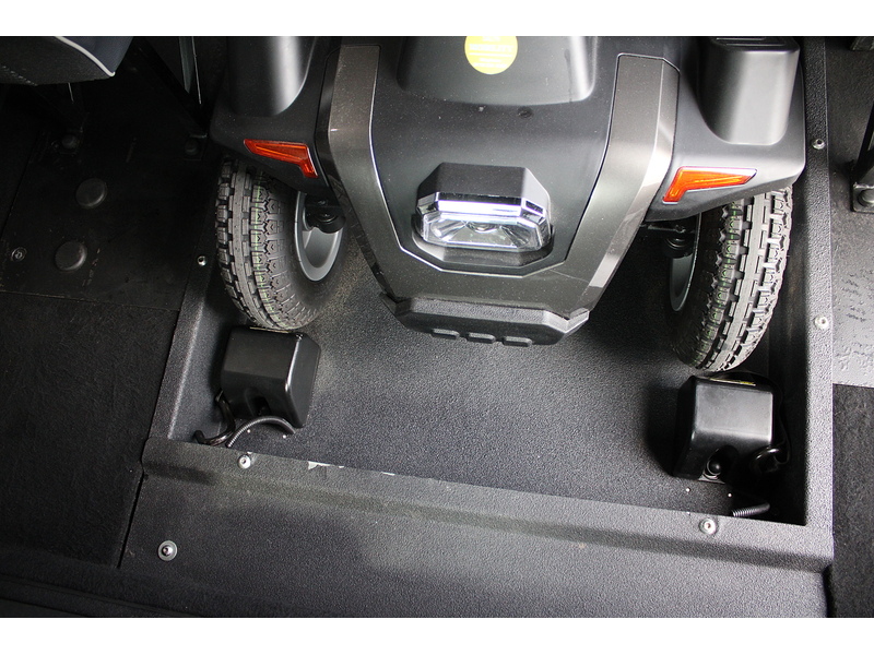 Ford GM Quantum 130ps Automatic Wheelchair access car 2.0 5dr Minibus Automatic Diesel