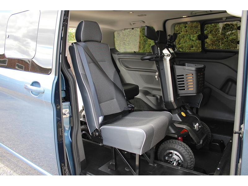 Ford GM Quantum 130ps Automatic Wheelchair access car 2.0 5dr Minibus Automatic Diesel