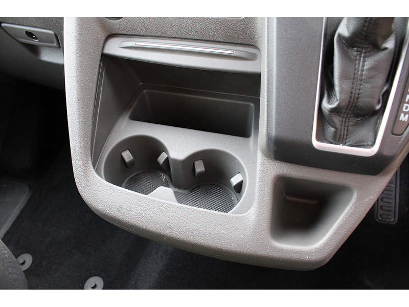 Ford GM Quantum 130ps Automatic Wheelchair access car 2.0 5dr Minibus Automatic Diesel