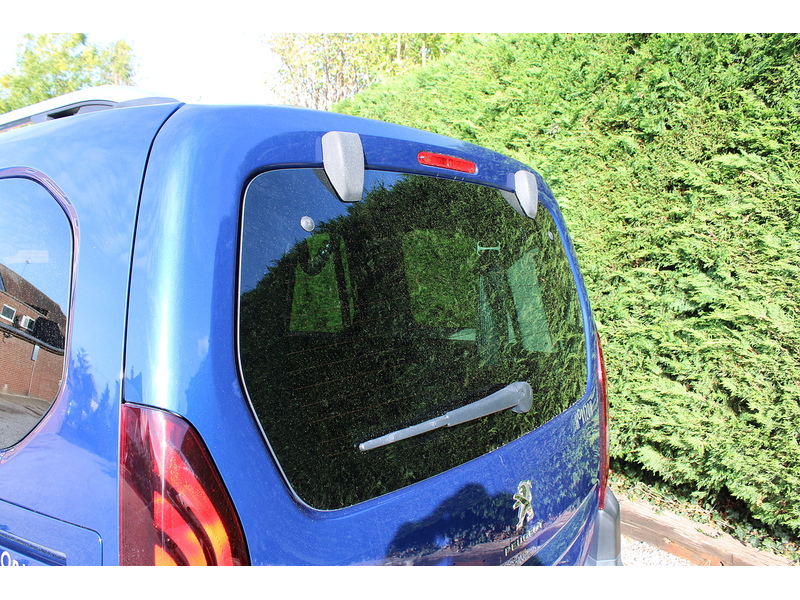 Peugeot Allure Allied Horizon Wheelchair access car - Super low miles and condition 1.5 5dr WAV Manual Diesel