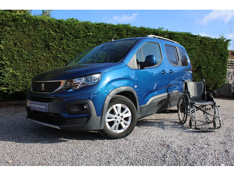 Peugeot Allure Allied Horizon Wheelchair access car - Super low miles and condition 1.5 5dr WAV Manual Diesel