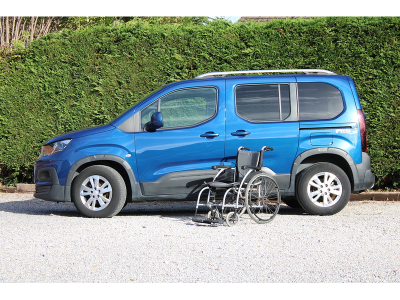 Peugeot Allure Allied Horizon Wheelchair access car - Super low miles and condition 1.5 5dr WAV Manual Diesel