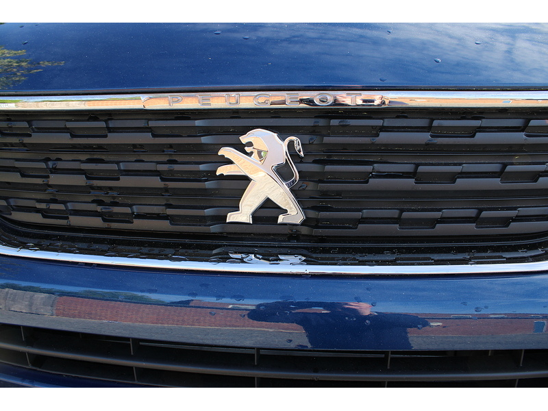 Peugeot Allure Allied Horizon Wheelchair access car - Super low miles and condition 1.5 5dr WAV Manual Diesel