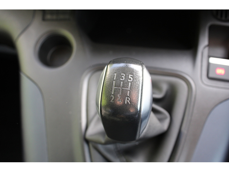 Peugeot Allure Allied Horizon Wheelchair access car - Super low miles and condition 1.5 5dr WAV Manual Diesel