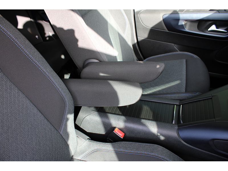 Peugeot Allure Allied Horizon Wheelchair access car - Super low miles and condition 1.5 5dr WAV Manual Diesel