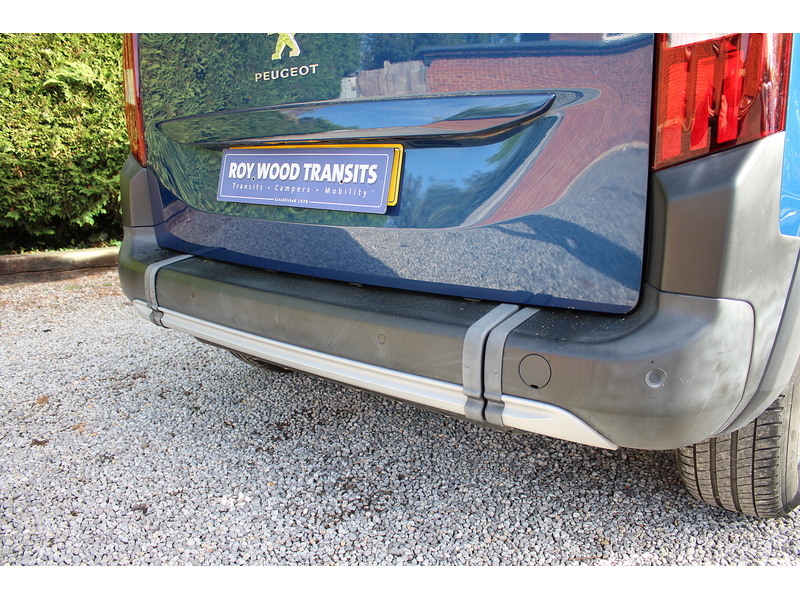 Peugeot Allure Allied Horizon Wheelchair access car - Super low miles and condition 1.5 5dr WAV Manual Diesel