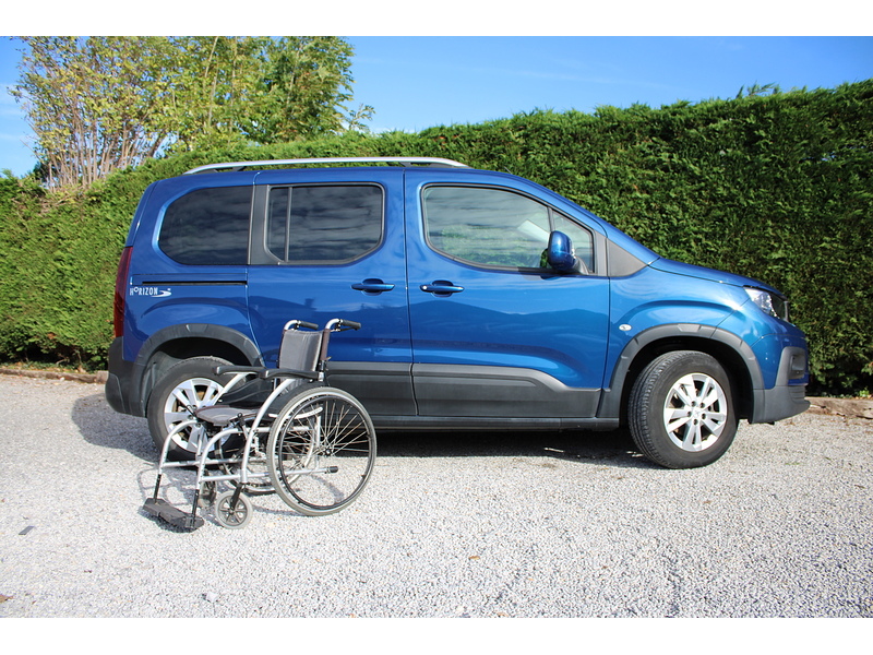 Peugeot Allure Allied Horizon Wheelchair access car - Super low miles and condition 1.5 5dr WAV Manual Diesel