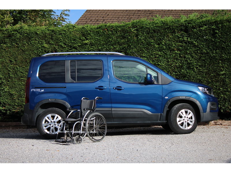 Peugeot Allure Allied Horizon Wheelchair access car - Super low miles and condition 1.5 5dr WAV Manual Diesel