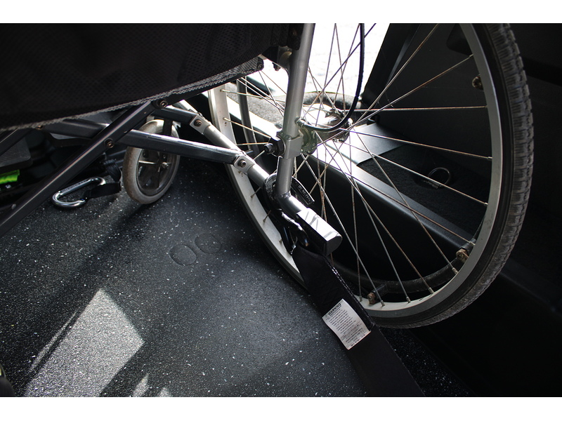 Peugeot Allure Allied Horizon Wheelchair access car - Super low miles and condition 1.5 5dr WAV Manual Diesel