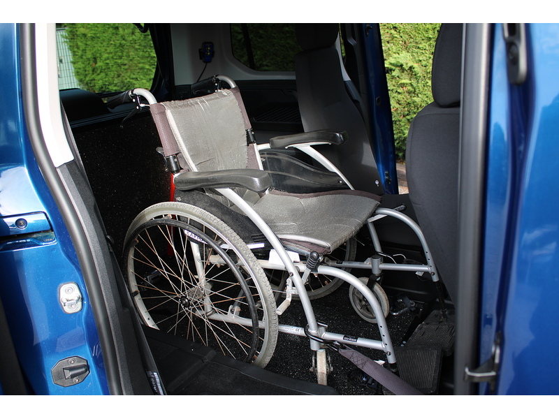 Peugeot Allure Allied Horizon Wheelchair access car - Super low miles and condition 1.5 5dr WAV Manual Diesel
