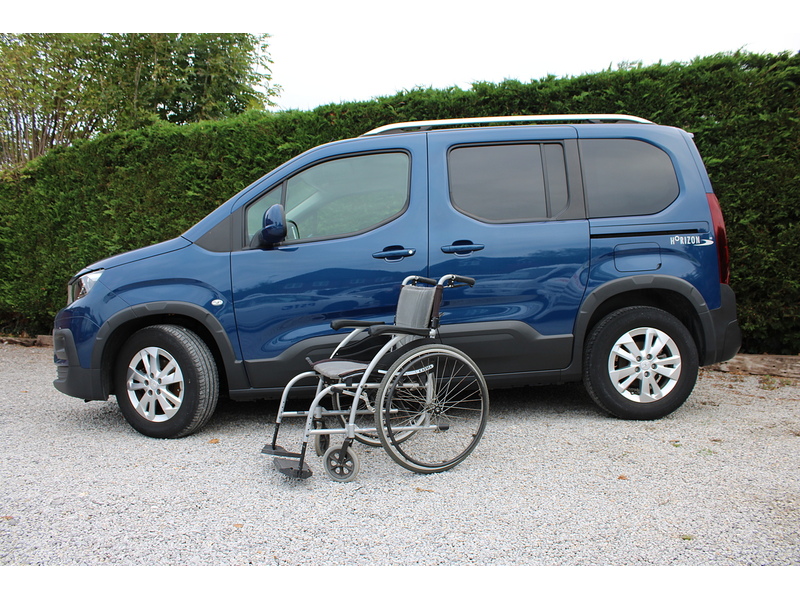 Peugeot Allied Horizon - wheelchair access car - 3 seat plus one wheelchair 1.5 5dr WAV Manual Diesel