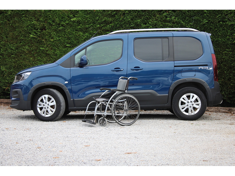 Peugeot Allied Horizon - wheelchair access car - 3 seat plus one wheelchair 1.5 5dr WAV Manual Diesel